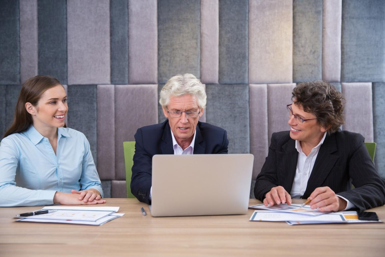 Finanzanalyse und Budgetplanung am Arbeitsplatz